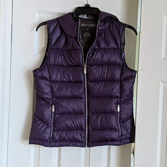 Calvin Klein Puffer Vest - Picture 1 of 3